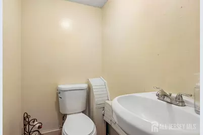 24 Jersey Avenue, Edison, NJ 08820 - Photo 27