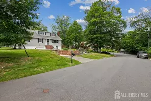 24 Jersey Ave, Edison, NJ 08820 - Photo 3