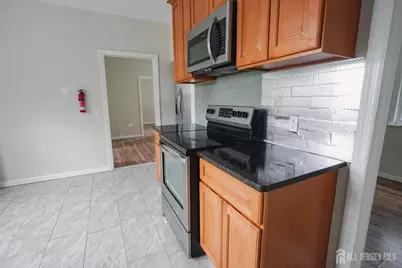 204 Baltimore Avenue, Hillside, NJ 07205 - Photo 15