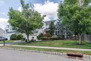 4 Winchester Ct, Old Bridge Township, NJ 07747 - Photo 3