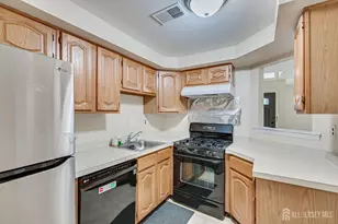 906 Montague Ave, Iselin, NJ 08830 - Photo 11