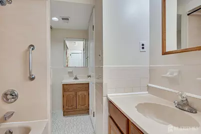 906 Montague Avenue, Iselin, NJ 08830 - Photo 15