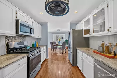 303 Cobblestone Court, South Brunswick Township, NJ 08852 - Photo 7