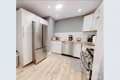 194 College Drive, Edison, NJ 08817 - Photo 3