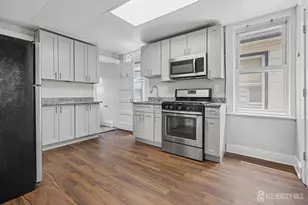 738 Edgar Rd, Elizabeth, NJ 07202 - Photo 9