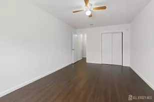 288 College Dr, Edison, NJ 08817 - Photo 15