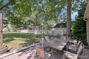 8 Pierrepont Ave, Middlesex, NJ 08846 - Photo 17