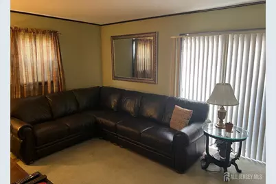360 Leslie Avenue, Piscataway Township, NJ 08854 - Photo 9