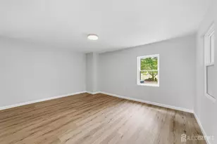 281 Friendship Rd, South Brunswick Township, NJ 08512 - Photo 9