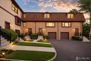 3906 Victoria Ct, Edison, NJ 08817 - Photo 11