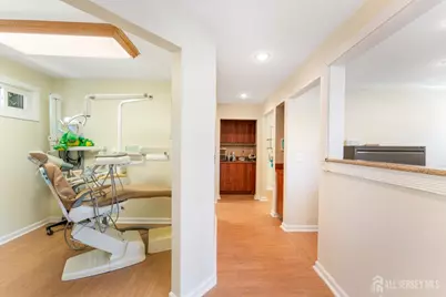 283 Washington Avenue, Carteret, NJ 07008 - Photo 9