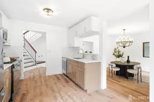 7 Firethorn Ct, East Brunswick Township, NJ 08816 - Photo 11