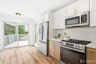 7 Firethorn Ct, East Brunswick Township, NJ 08816 - Photo 27