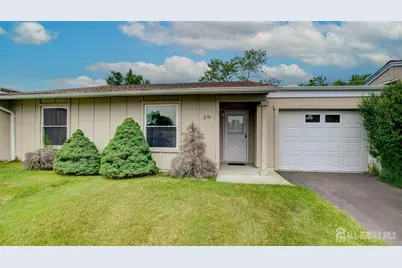 27 Larch Plaza, Monroe Township, NJ 08831 - Photo 21