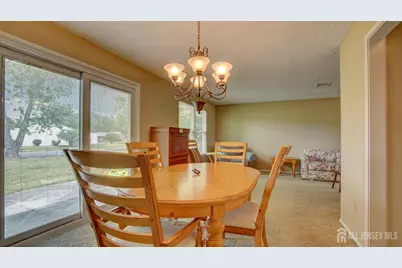 27 Larch Plaza, Monroe Township, NJ 08831 - Photo 7