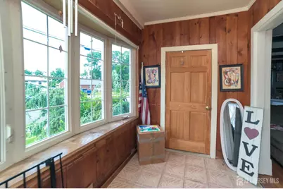 331 Portia Street, South Amboy, NJ 08879 - Photo 5