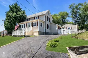 13 Hensler Ln, Sayreville, NJ 08872 - Photo 3