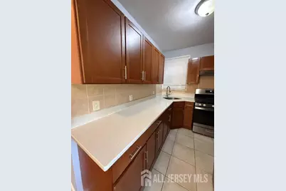 423 Augustine Place #Apt 1, Perth Amboy, NJ 08861 - Photo 1
