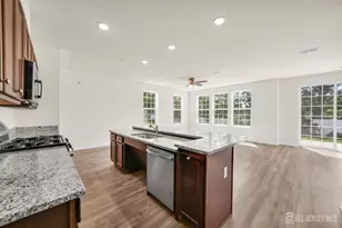 228 Park Ln, Dunellen, NJ 08812 - Photo 11