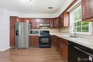 2804 Cricket Cir, Edison, NJ 08820 - Photo 9