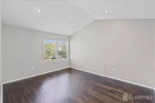 302 Wellington Park Dr, South Brunswick Township, NJ 08540 - Photo 17