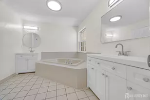 273 Prestwick Way, Edison, NJ 08820 - Photo 13