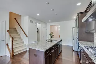 14 Hyacinth Ln, Monroe Township, NJ 08831 - Photo 11