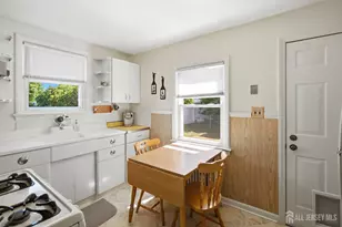 350 Suttons Ln, Edison, NJ 08817 - Photo 7