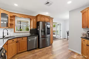 16 E Pleasant Ave, Sewaren, NJ 07077 - Photo 15