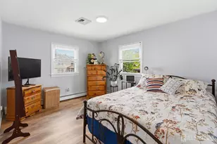 16 E Pleasant Ave, Sewaren, NJ 07077 - Photo 21