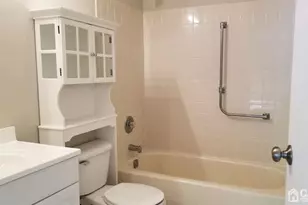 255 W Wycoff Way W, East Brunswick Township, NJ 08816 - Photo 15