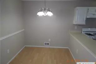 255 W Wycoff Way W, East Brunswick Township, NJ 08816 - Photo 7