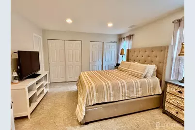 1104 Woodbridge Commons Way, Iselin, NJ 08830 - Photo 15