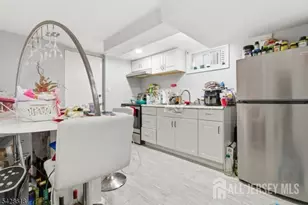 1129 E Henry St, Linden, NJ 07036 - Photo 5