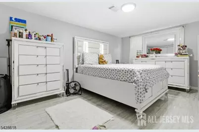 1129 E Henry Street, Linden, NJ 07036 - Photo 9