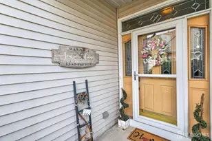 1 Umberland Pl, Monroe Township, NJ 08831 - Photo 3