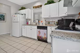 1 Umberland Pl, Monroe Township, NJ 08831 - Photo 13