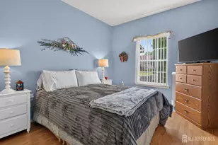 1 Umberland Pl, Monroe Township, NJ 08831 - Photo 23