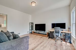 18 Mayercik Ct, Edison, NJ 08820 - Photo 17