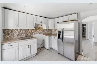 158 Gordon Street, Perth Amboy, NJ 08861 - Photo 7