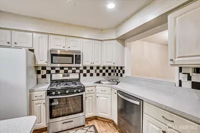 12 Tulip Court, Edison, NJ 08820 - Photo 7