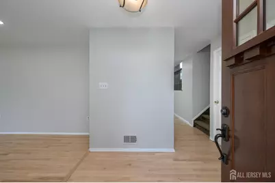 133 Hickory Road, Franklin Township, NJ 08873 - Photo 3