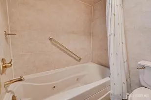 8 Parkside Dr, North Brunswick Township, NJ 08902 - Photo 17