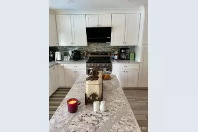 101 Lee Drive, Middlesex, NJ 08846 - Photo 3