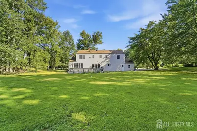 6 King Arthurs Court, Edison, NJ 08820 - Photo 5