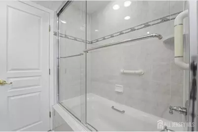 6 King Arthurs Court, Edison, NJ 08820 - Photo 41