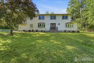 6 King Arthurs Ct, Edison, NJ 08820 - Photo 1