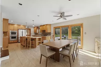 6 King Arthurs Court, Edison, NJ 08820 - Photo 15
