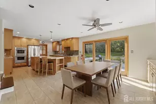 6 King Arthurs Ct, Edison, NJ 08820 - Photo 15