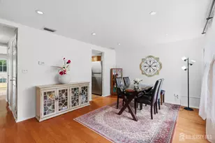 11 Aspen Ct, South Brunswick Township, NJ 08852 - Photo 5